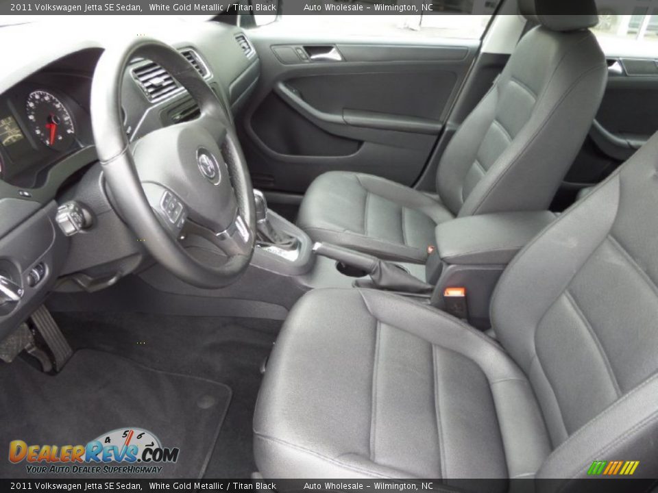 2011 Volkswagen Jetta SE Sedan White Gold Metallic / Titan Black Photo #11