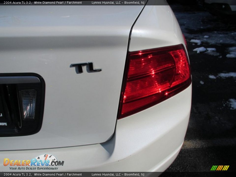 2004 Acura TL 3.2 White Diamond Pearl / Parchment Photo #7