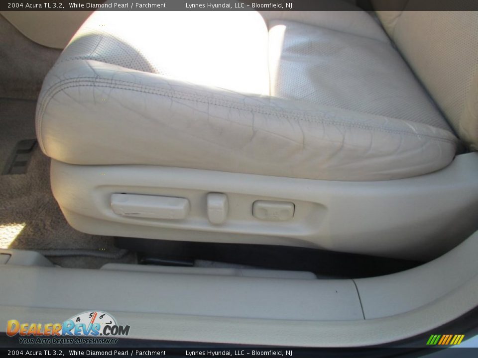 2004 Acura TL 3.2 White Diamond Pearl / Parchment Photo #9