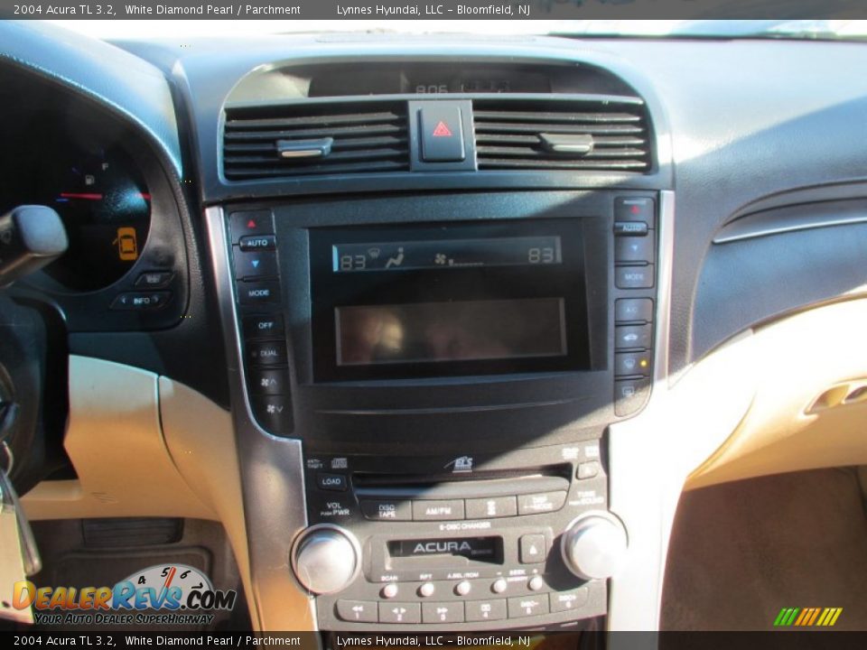 2004 Acura TL 3.2 White Diamond Pearl / Parchment Photo #12