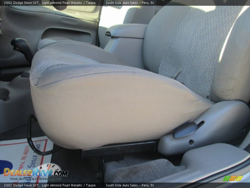 2002 Dodge Neon SXT Light Almond Pearl Metallic / Taupe Photo #9