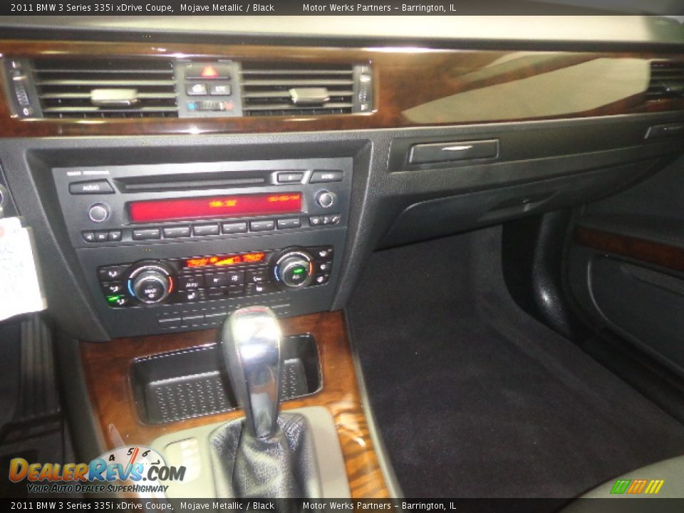 2011 BMW 3 Series 335i xDrive Coupe Mojave Metallic / Black Photo #27