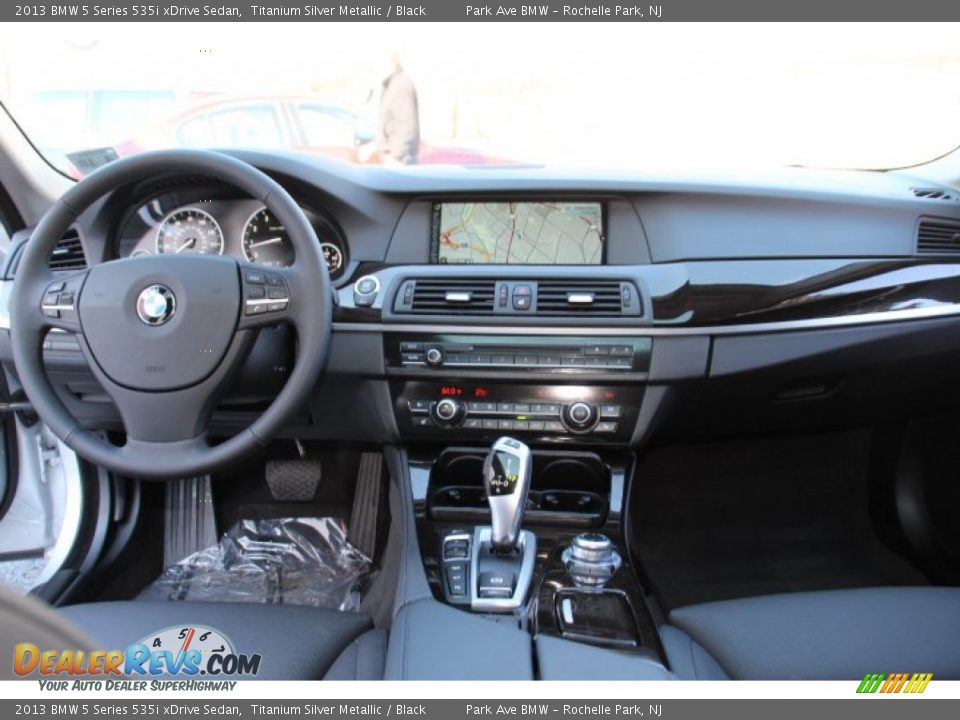 2013 BMW 5 Series 535i xDrive Sedan Titanium Silver Metallic / Black Photo #12