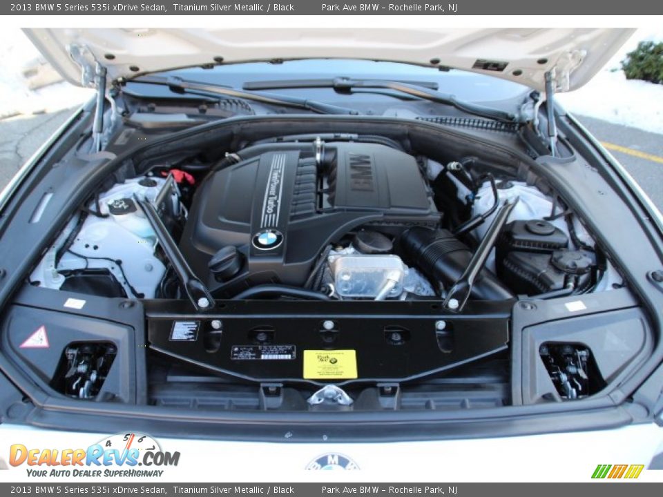 2013 BMW 5 Series 535i xDrive Sedan Titanium Silver Metallic / Black Photo #28