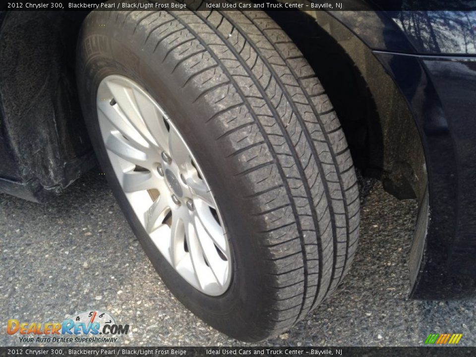 2012 Chrysler 300 Blackberry Pearl / Black/Light Frost Beige Photo #2