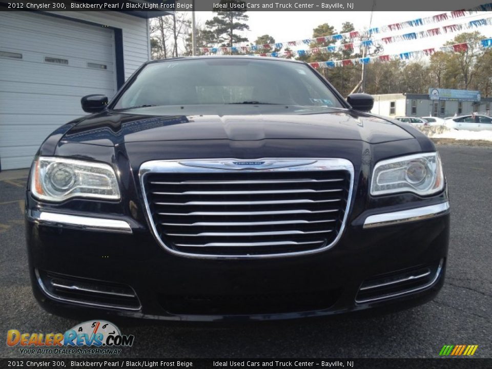 2012 Chrysler 300 Blackberry Pearl / Black/Light Frost Beige Photo #4