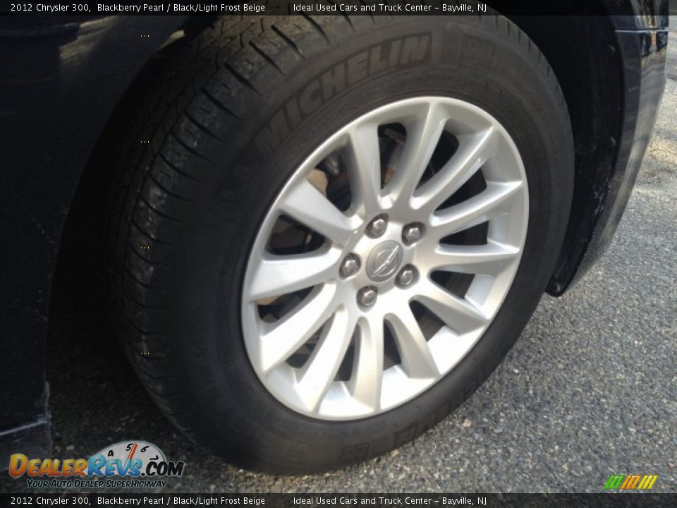 2012 Chrysler 300 Blackberry Pearl / Black/Light Frost Beige Photo #6