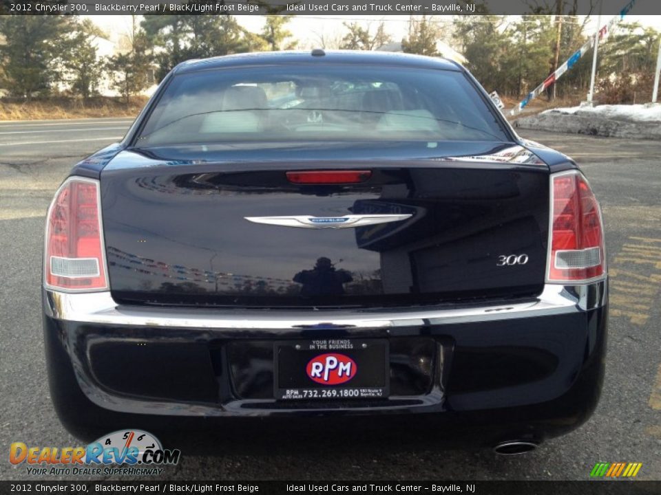 2012 Chrysler 300 Blackberry Pearl / Black/Light Frost Beige Photo #10