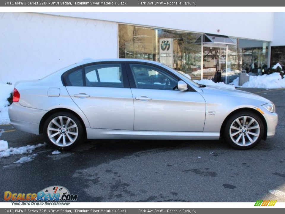 2011 BMW 3 Series 328i xDrive Sedan Titanium Silver Metallic / Black Photo #2