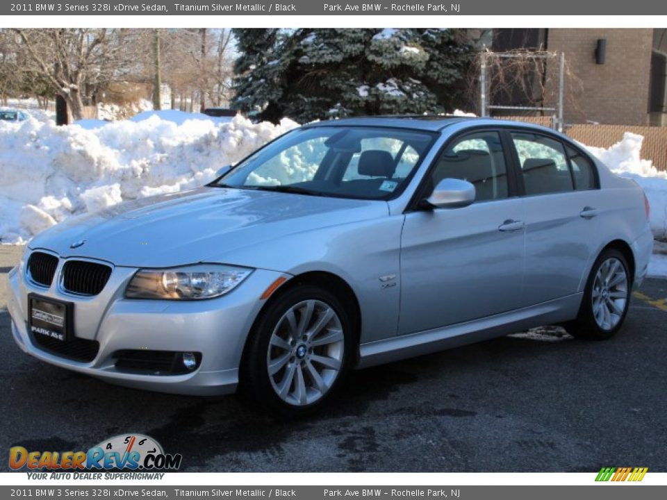 2011 BMW 3 Series 328i xDrive Sedan Titanium Silver Metallic / Black Photo #6