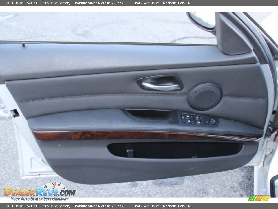 2011 BMW 3 Series 328i xDrive Sedan Titanium Silver Metallic / Black Photo #8