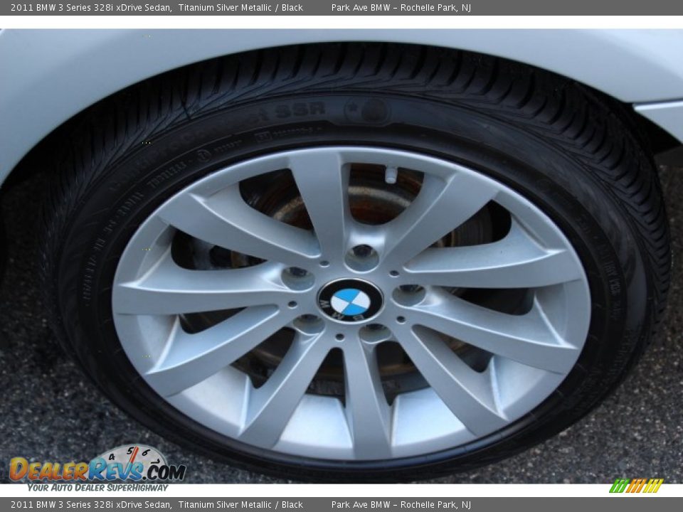 2011 BMW 3 Series 328i xDrive Sedan Titanium Silver Metallic / Black Photo #31