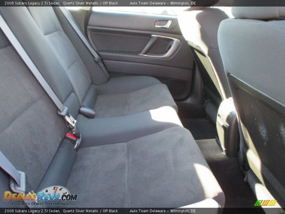 2008 Subaru Legacy 2.5i Sedan Quartz Silver Metallic / Off Black Photo #18