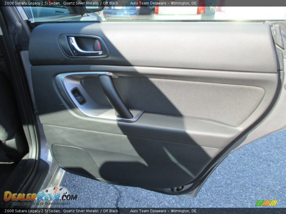 2008 Subaru Legacy 2.5i Sedan Quartz Silver Metallic / Off Black Photo #23