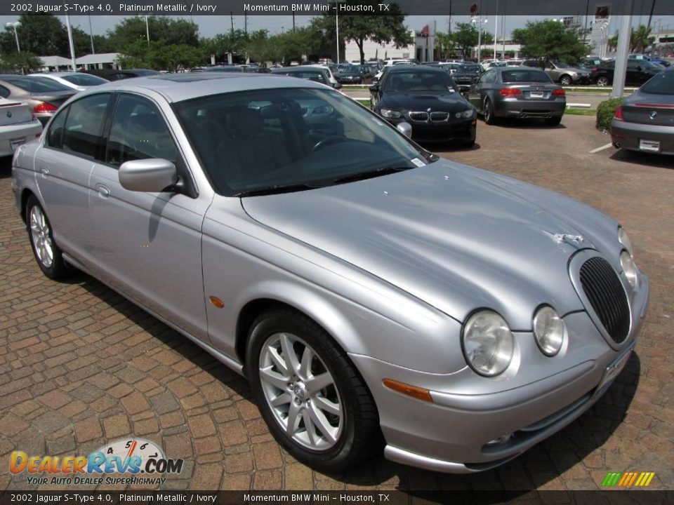 2002 Jaguar S-Type 4.0 Platinum Metallic / Ivory Photo #15