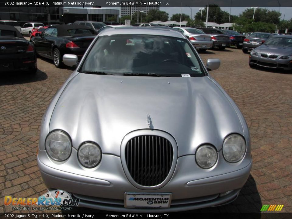 2002 Jaguar S-Type 4.0 Platinum Metallic / Ivory Photo #16