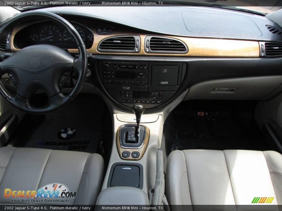 2002 Jaguar S-Type 4.0 Platinum Metallic / Ivory Photo #20