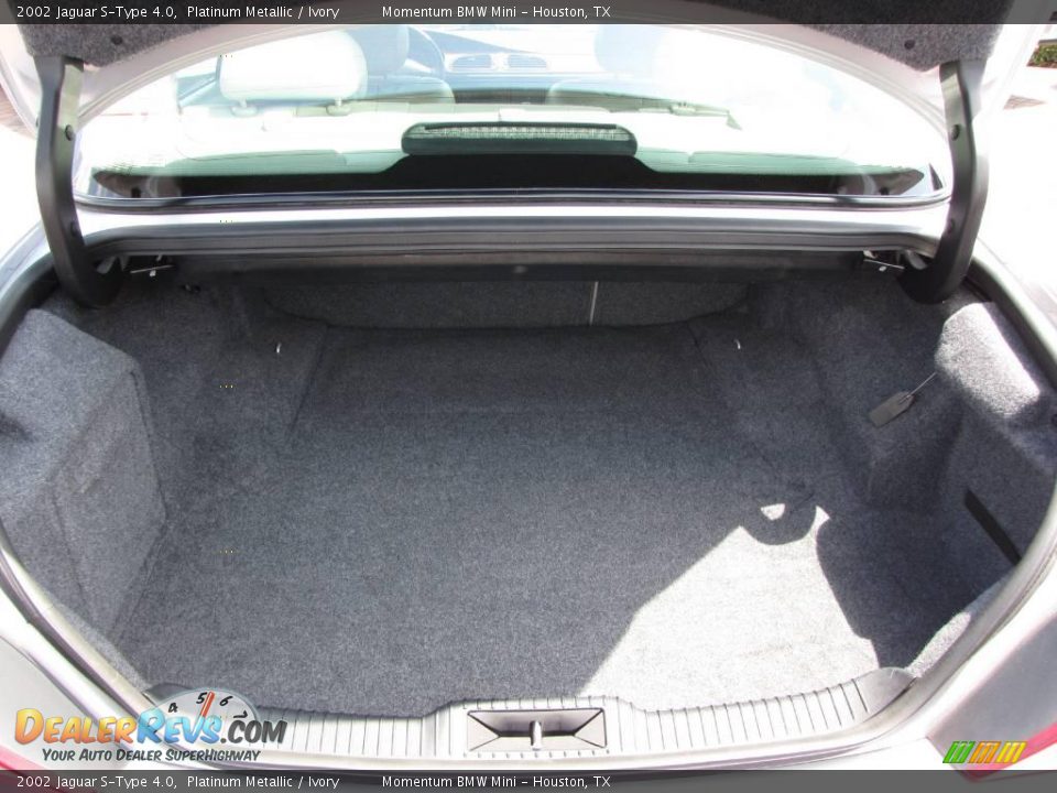 2002 Jaguar S-Type 4.0 Platinum Metallic / Ivory Photo #22