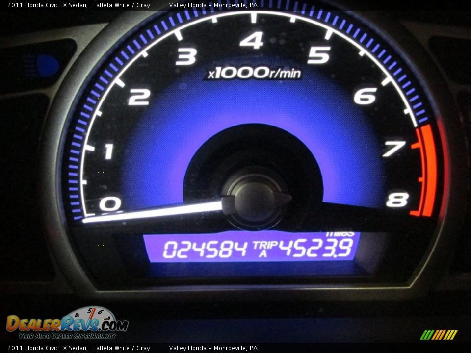 2011 Honda Civic LX Sedan Taffeta White / Gray Photo #15