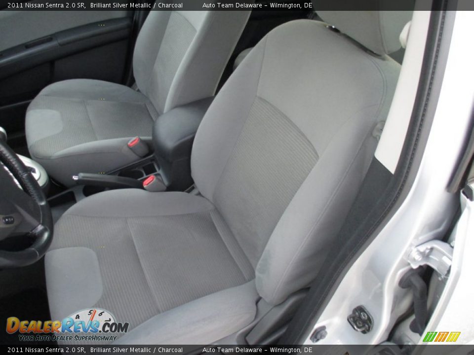 2011 Nissan Sentra 2.0 SR Brilliant Silver Metallic / Charcoal Photo #9