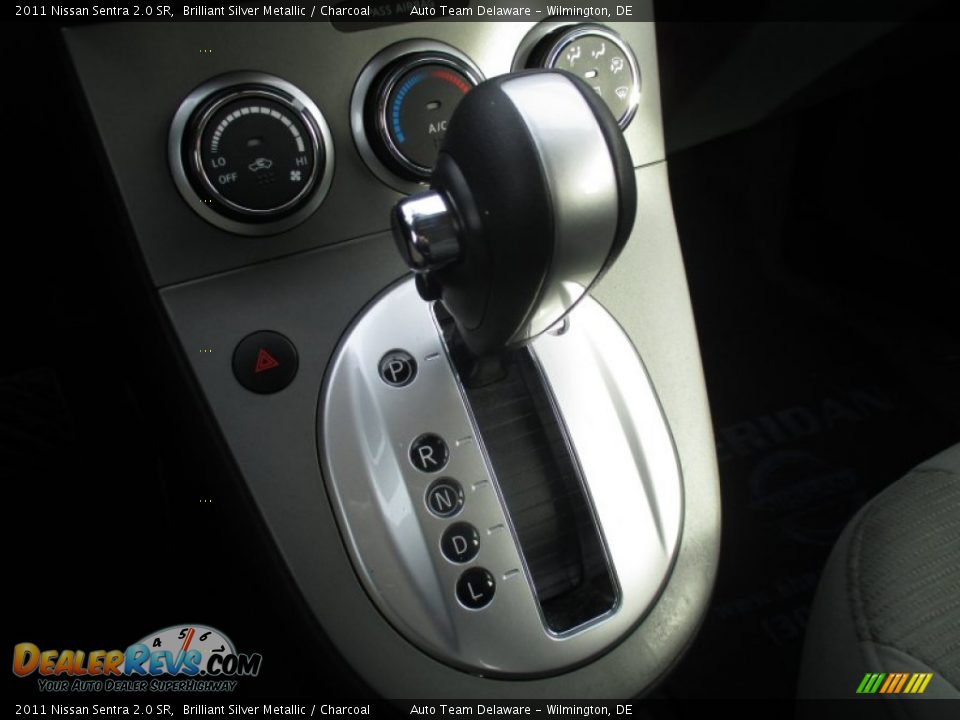 2011 Nissan Sentra 2.0 SR Brilliant Silver Metallic / Charcoal Photo #12