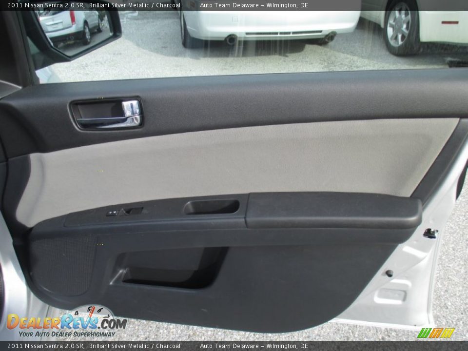 2011 Nissan Sentra 2.0 SR Brilliant Silver Metallic / Charcoal Photo #14
