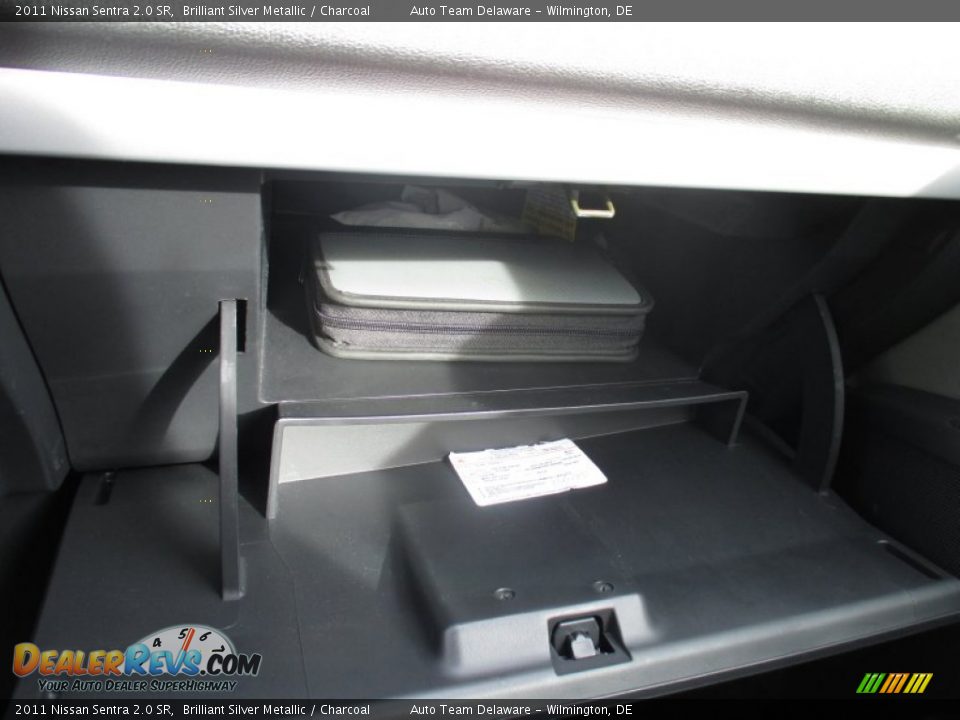 2011 Nissan Sentra 2.0 SR Brilliant Silver Metallic / Charcoal Photo #21