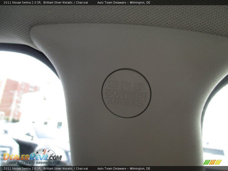 2011 Nissan Sentra 2.0 SR Brilliant Silver Metallic / Charcoal Photo #22