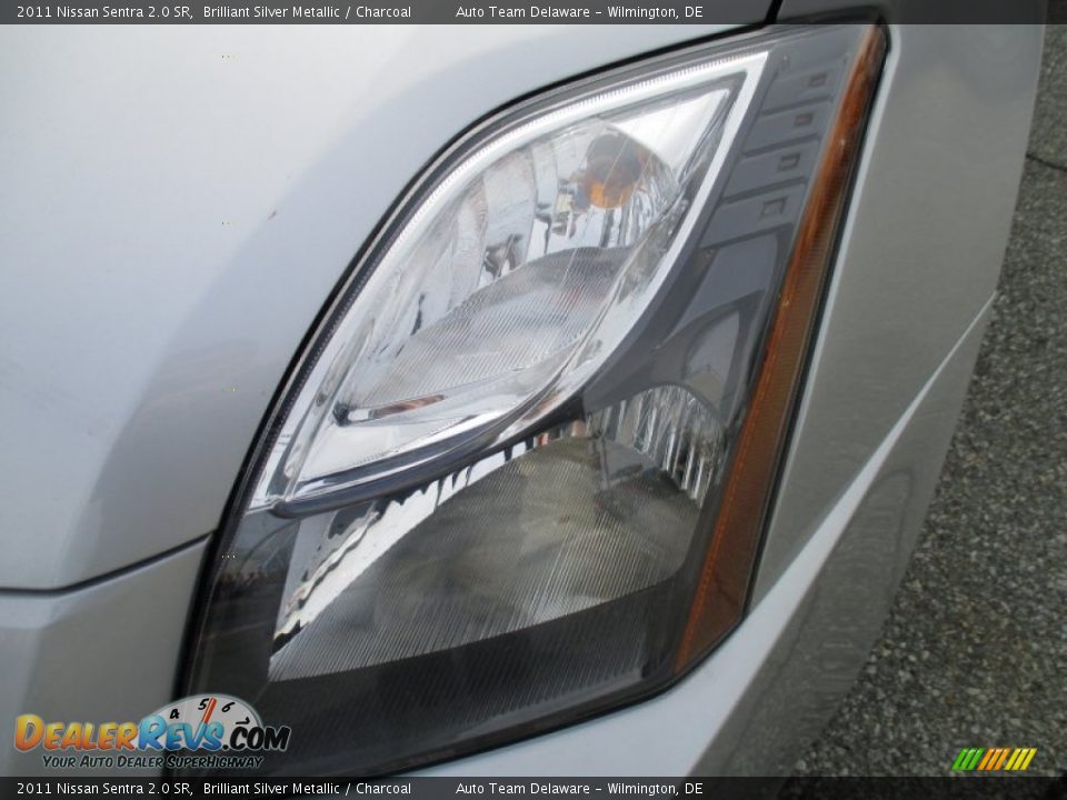 2011 Nissan Sentra 2.0 SR Brilliant Silver Metallic / Charcoal Photo #23