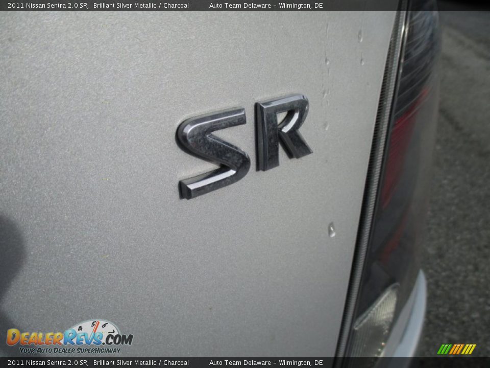 2011 Nissan Sentra 2.0 SR Brilliant Silver Metallic / Charcoal Photo #26