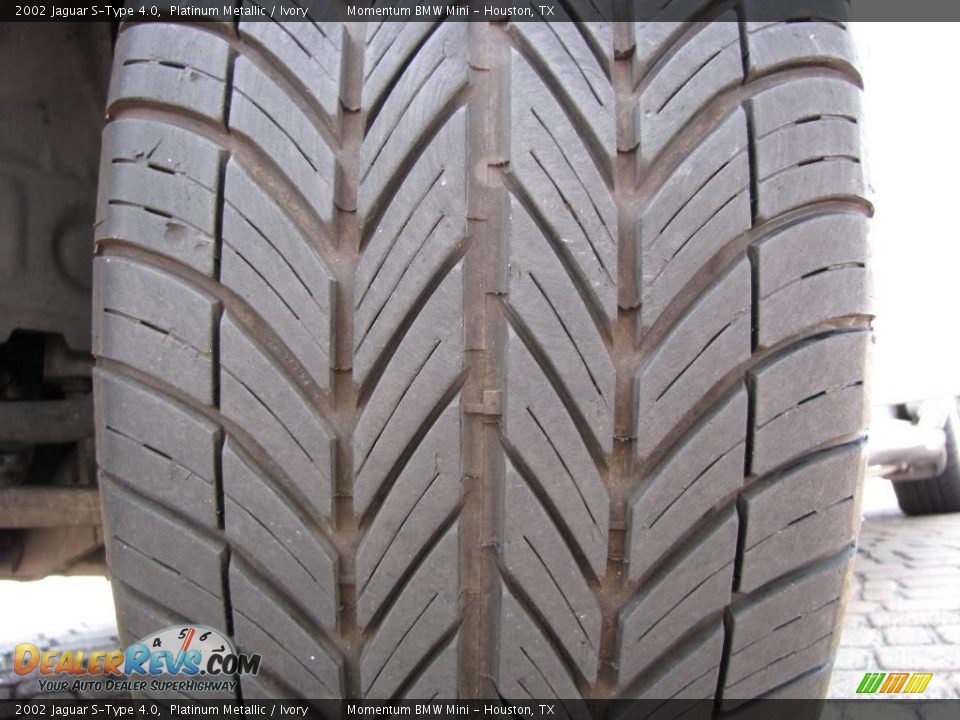 2002 Jaguar S-Type 4.0 Platinum Metallic / Ivory Photo #33