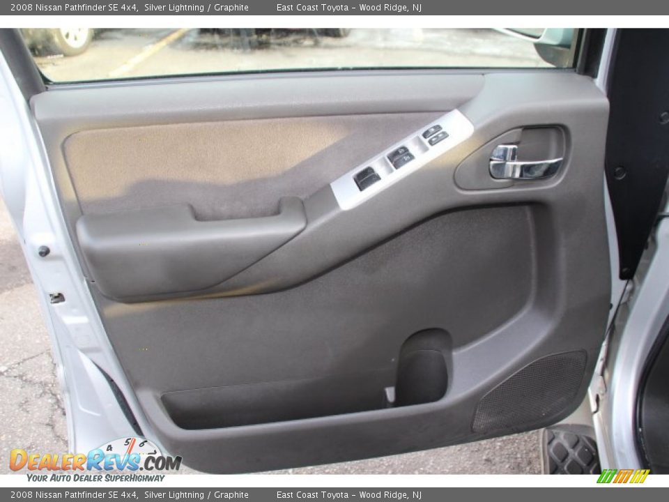 2008 Nissan Pathfinder SE 4x4 Silver Lightning / Graphite Photo #6