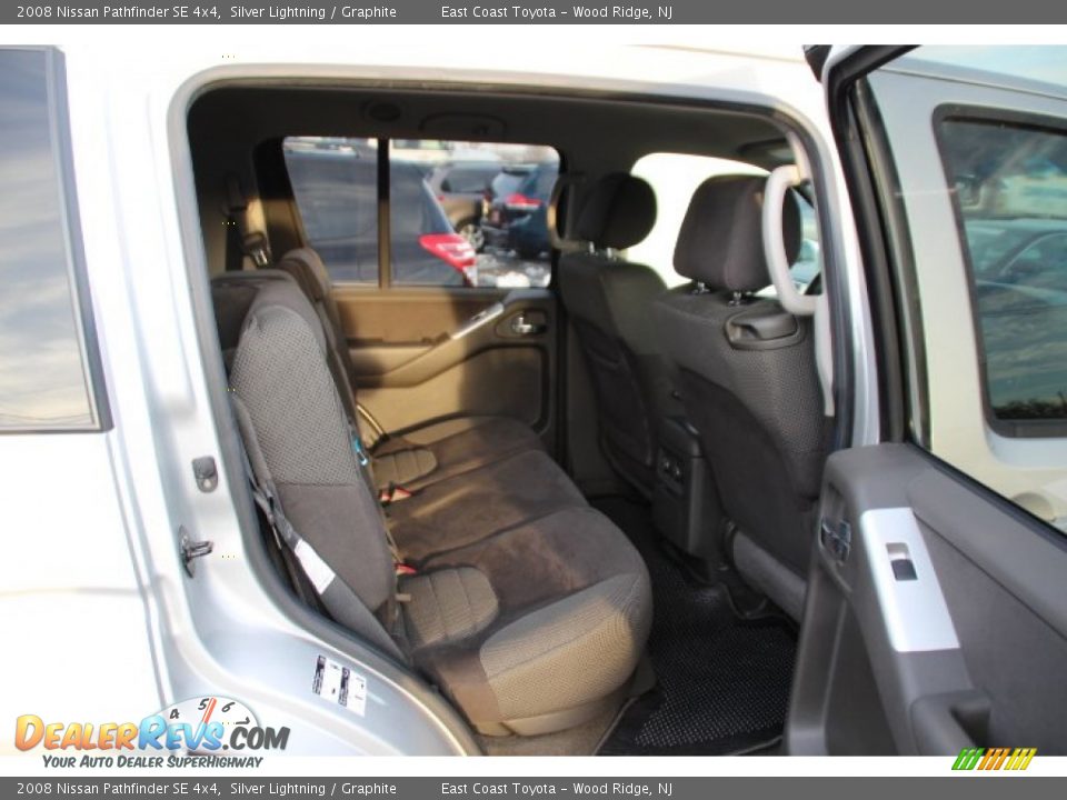 2008 Nissan Pathfinder SE 4x4 Silver Lightning / Graphite Photo #9
