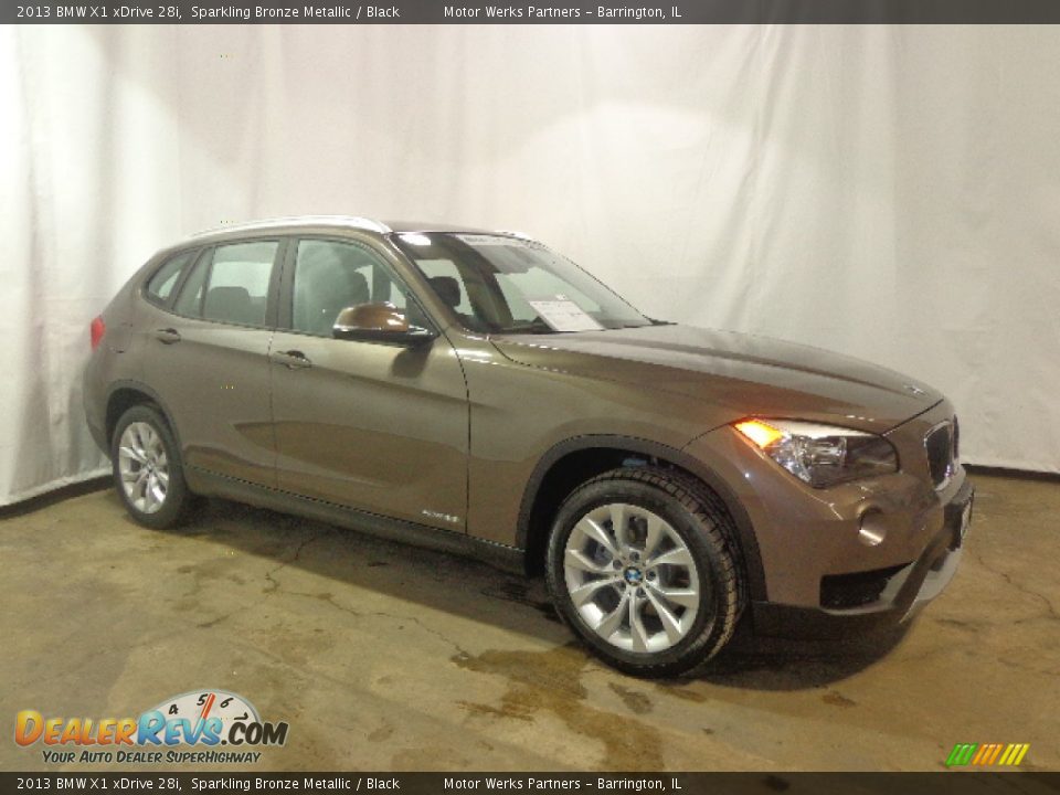 Front 3/4 View of 2013 BMW X1 xDrive 28i Photo #17