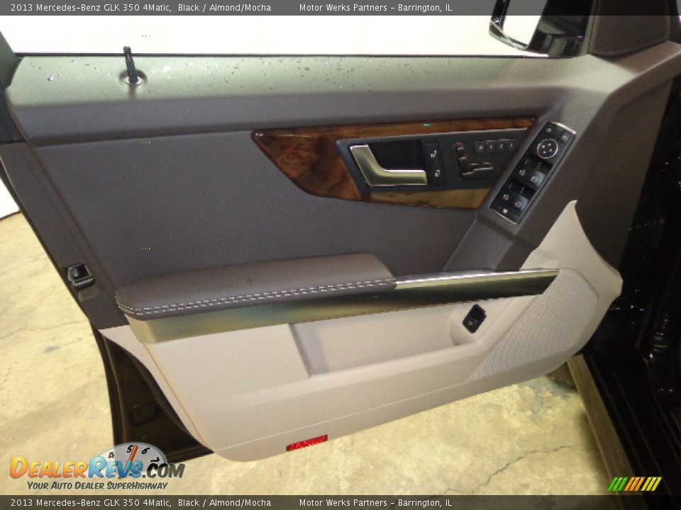 2013 Mercedes-Benz GLK 350 4Matic Black / Almond/Mocha Photo #20