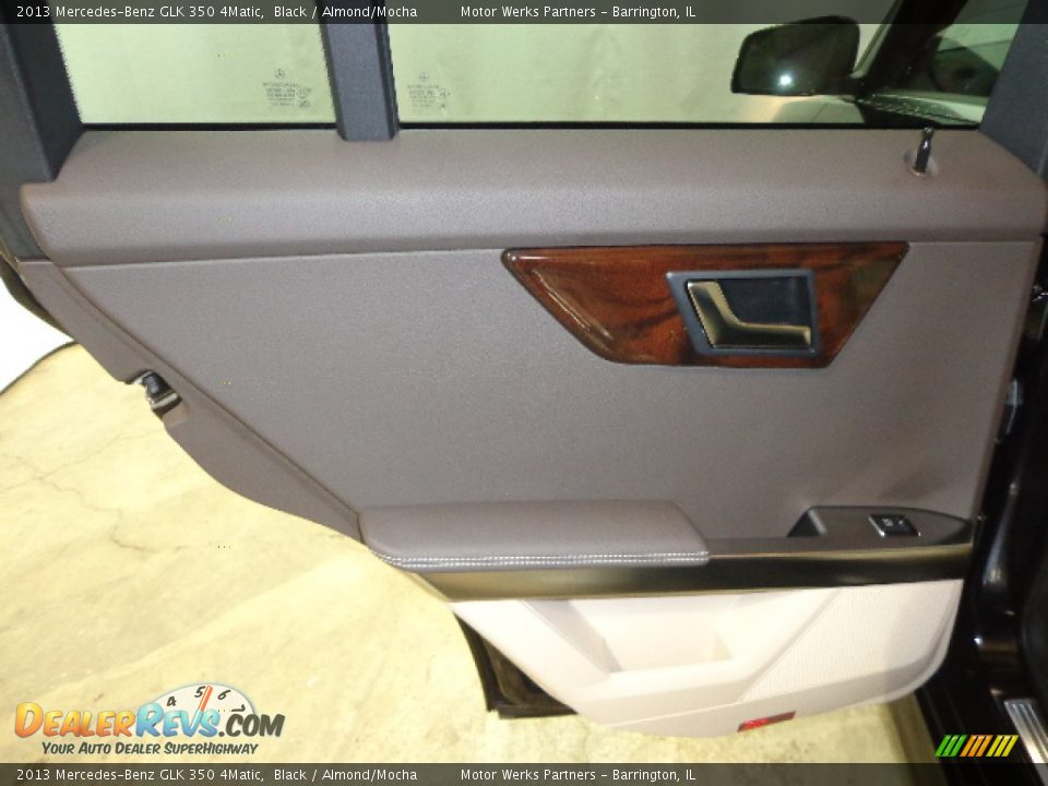 2013 Mercedes-Benz GLK 350 4Matic Black / Almond/Mocha Photo #27