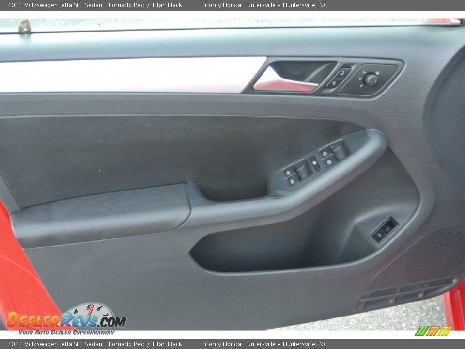 2011 Volkswagen Jetta SEL Sedan Tornado Red / Titan Black Photo #10
