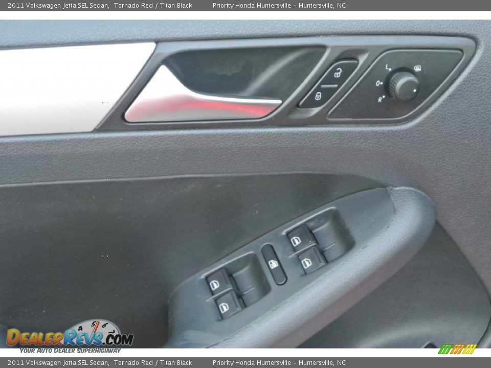 2011 Volkswagen Jetta SEL Sedan Tornado Red / Titan Black Photo #11