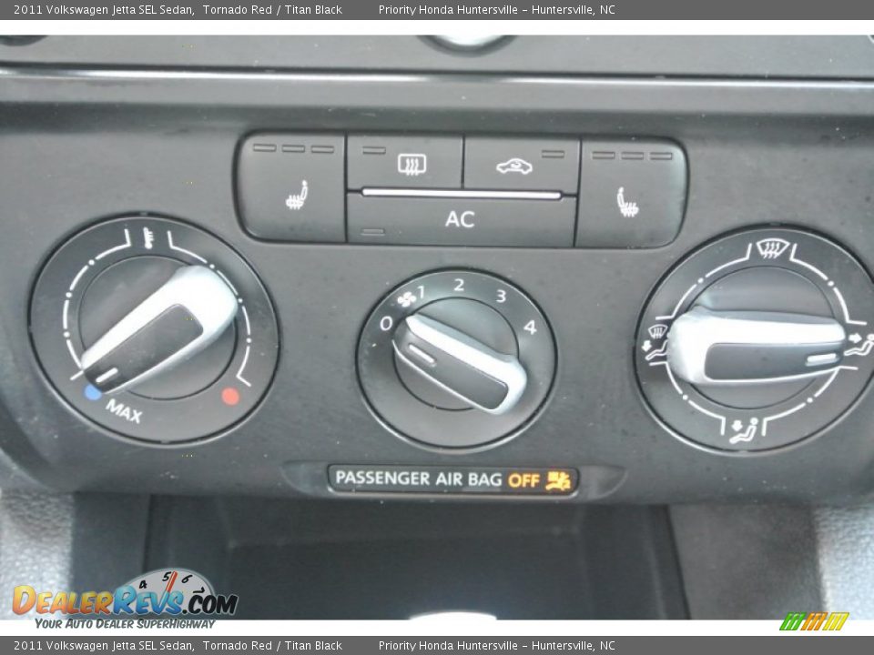2011 Volkswagen Jetta SEL Sedan Tornado Red / Titan Black Photo #15