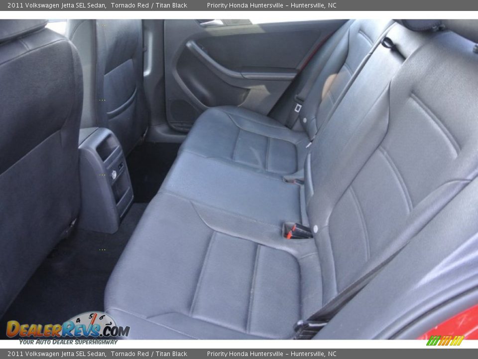 2011 Volkswagen Jetta SEL Sedan Tornado Red / Titan Black Photo #19