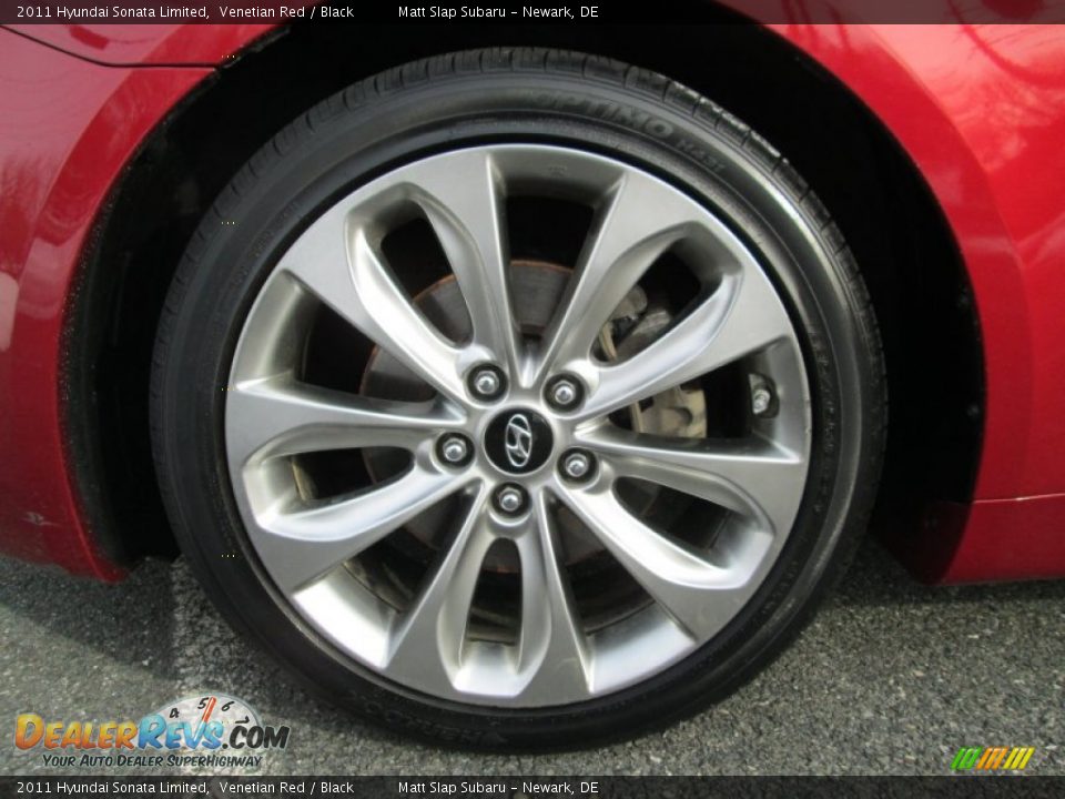 2011 Hyundai Sonata Limited Venetian Red / Black Photo #22