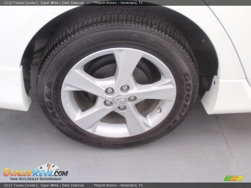 2013 Toyota Corolla S Super White / Dark Charcoal Photo #16