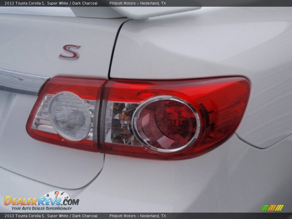 2013 Toyota Corolla S Super White / Dark Charcoal Photo #18