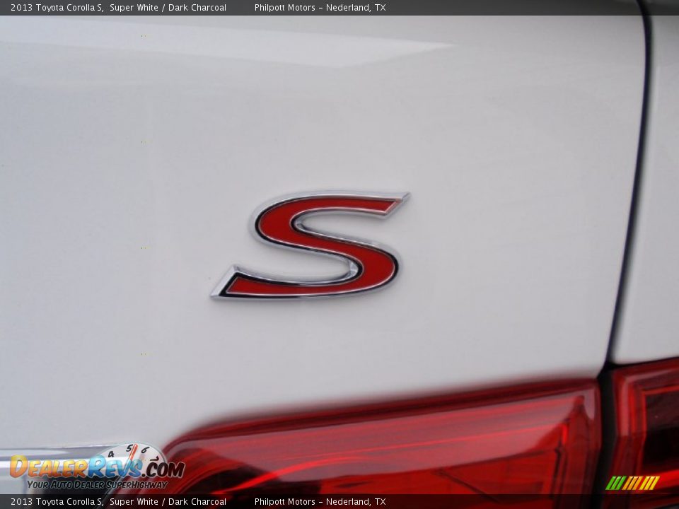 2013 Toyota Corolla S Super White / Dark Charcoal Photo #19