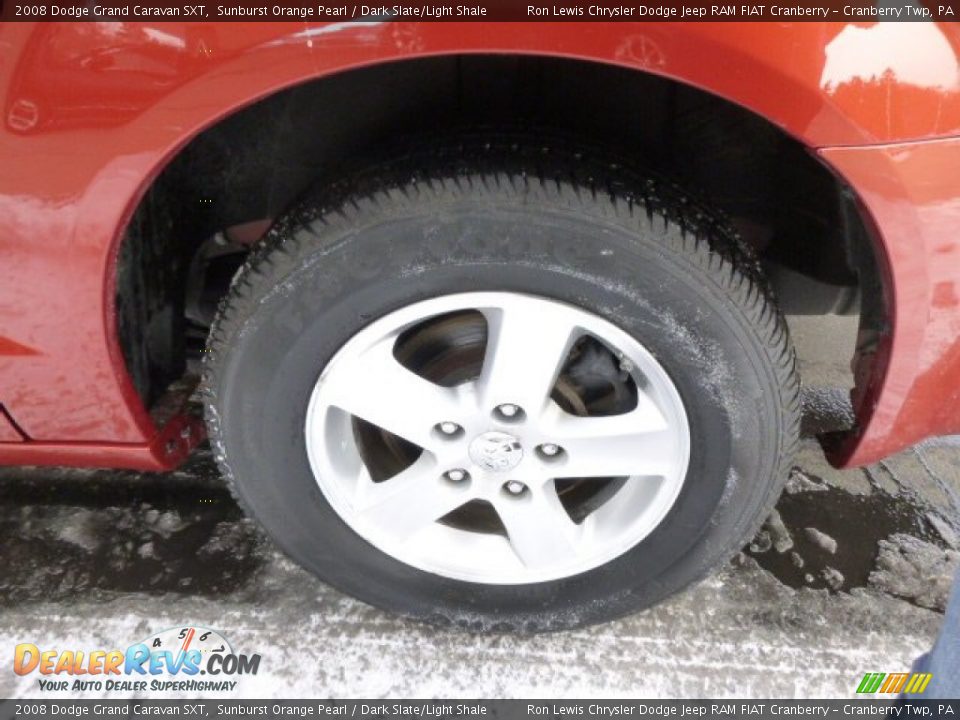 2008 Dodge Grand Caravan SXT Sunburst Orange Pearl / Dark Slate/Light Shale Photo #9