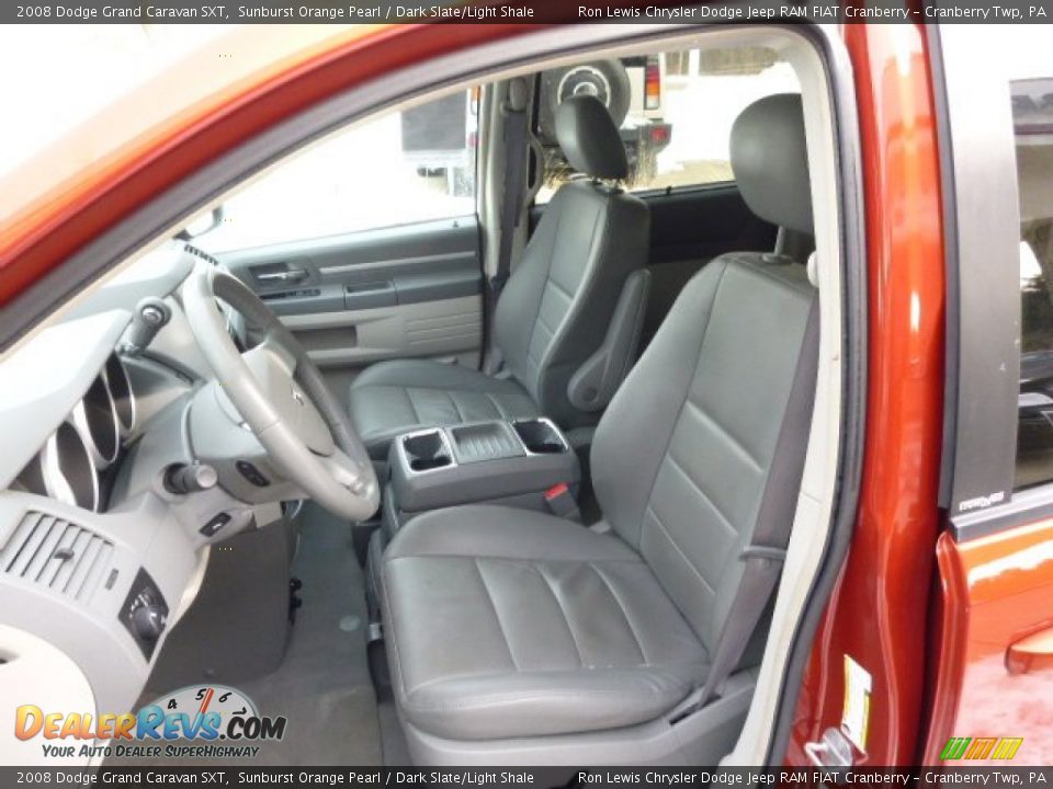 2008 Dodge Grand Caravan SXT Sunburst Orange Pearl / Dark Slate/Light Shale Photo #10