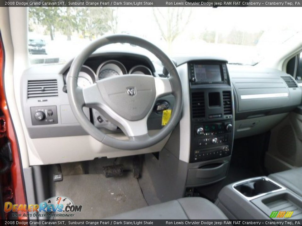 2008 Dodge Grand Caravan SXT Sunburst Orange Pearl / Dark Slate/Light Shale Photo #15