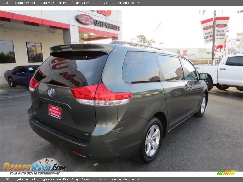 2013 Toyota Sienna LE Cypress Green Pearl / Light Gray Photo #7