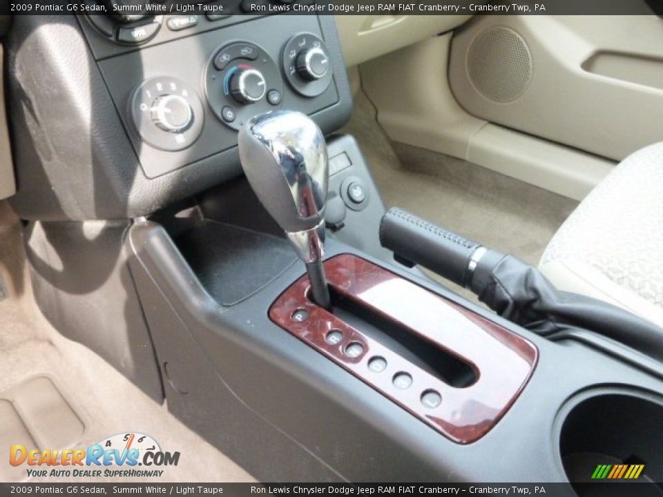 2009 Pontiac G6 Sedan Summit White / Light Taupe Photo #17