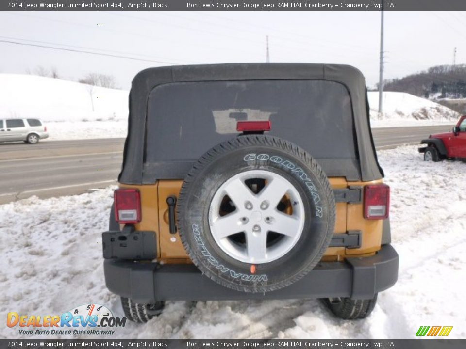 2014 Jeep Wrangler Unlimited Sport 4x4 Amp'd / Black Photo #7